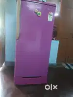 Selling fridge rs. 5000