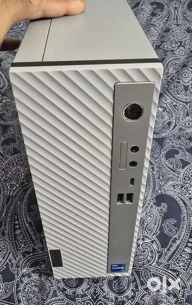 Lenovo Ideacentre 3  Slim Desktop