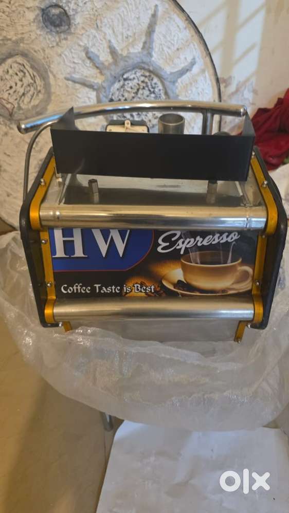 Coffee and tea machine