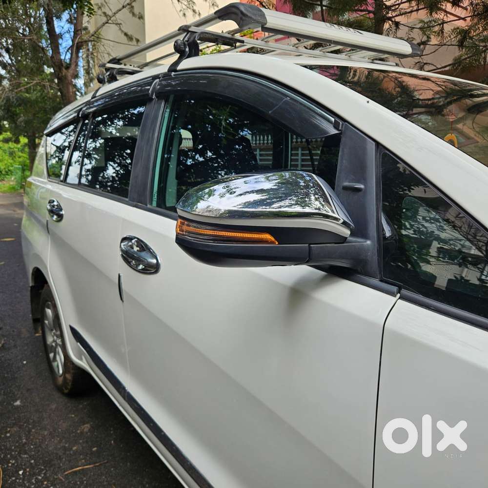 Toyota Innova Crysta 2.4 GX Limited Edition 8 STR, 2023, Diesel