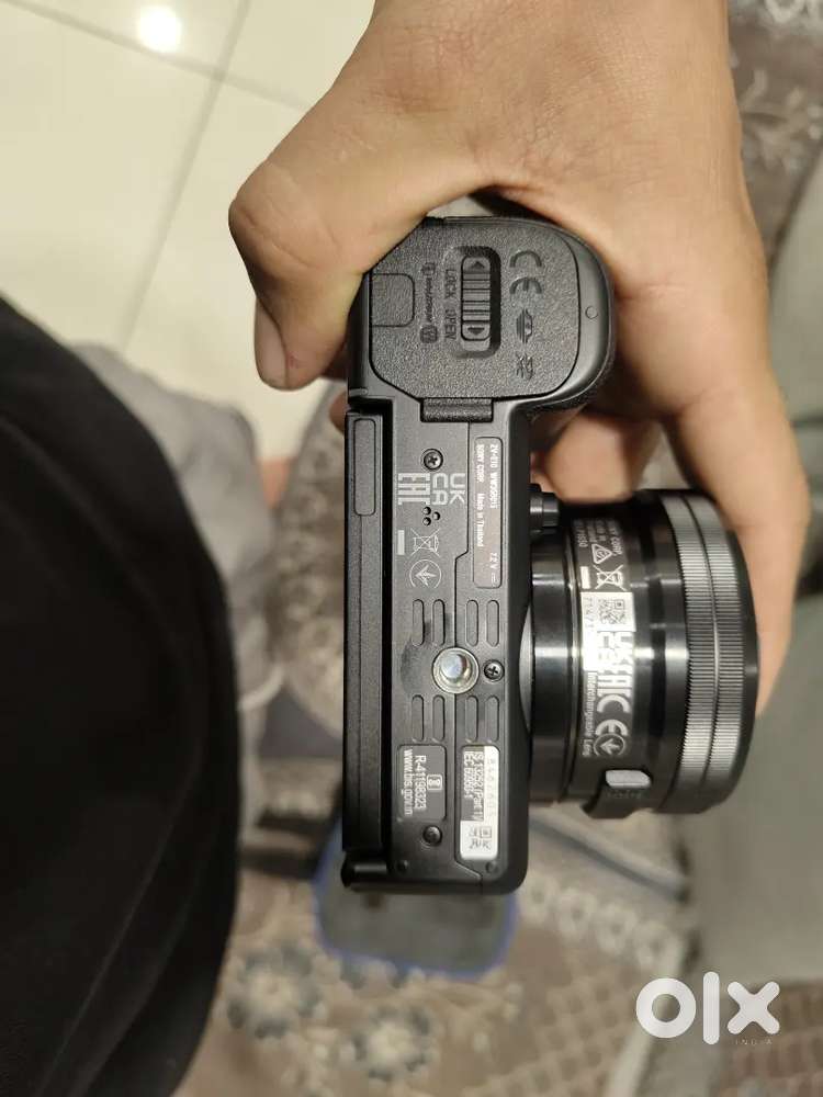Sony ZV-E10 L With 16-50mm Zoom lens