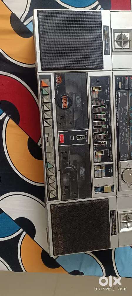 Sony fm onlyeach 1000 working condition antiq radio