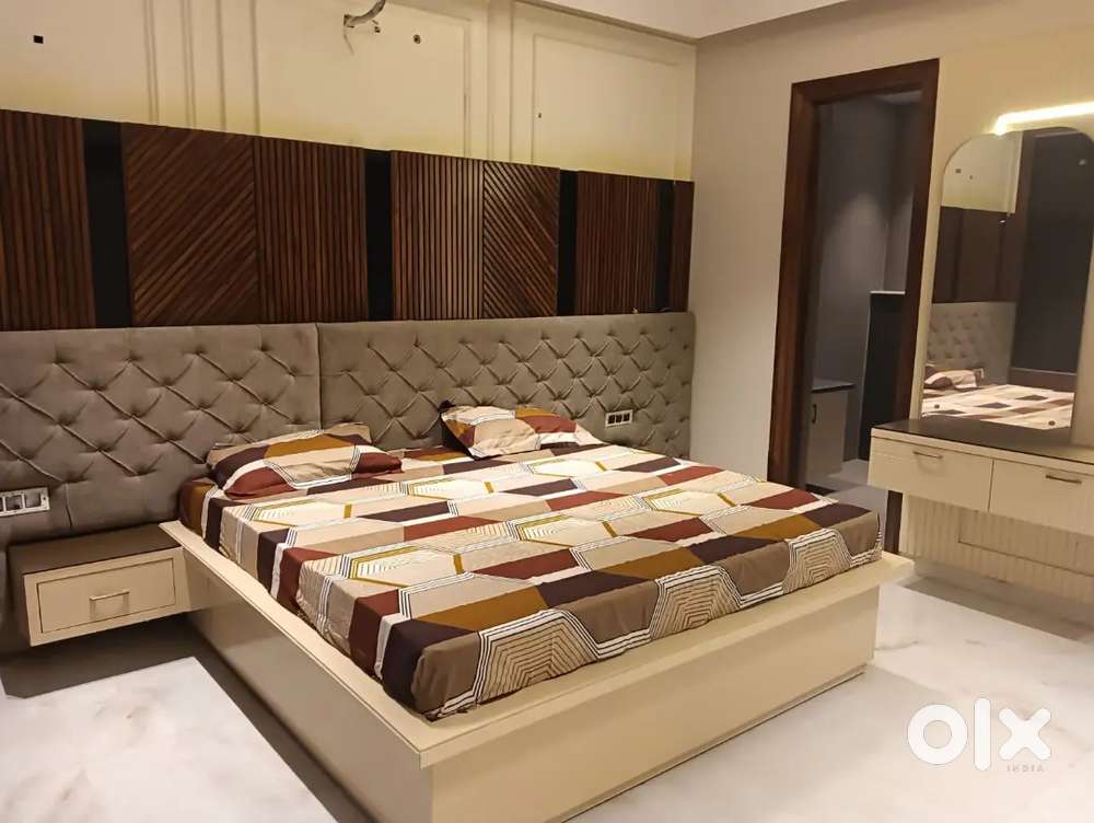 5bhk House villa for sale in sunny enclave sector 125 airport road