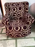 4 seatee sofa with 2 single seater (4+2)