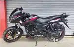 8 mahine purani gadi hai showroom condition mein gadi hai