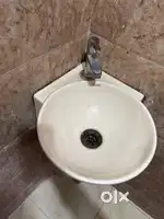 wash basin Corner