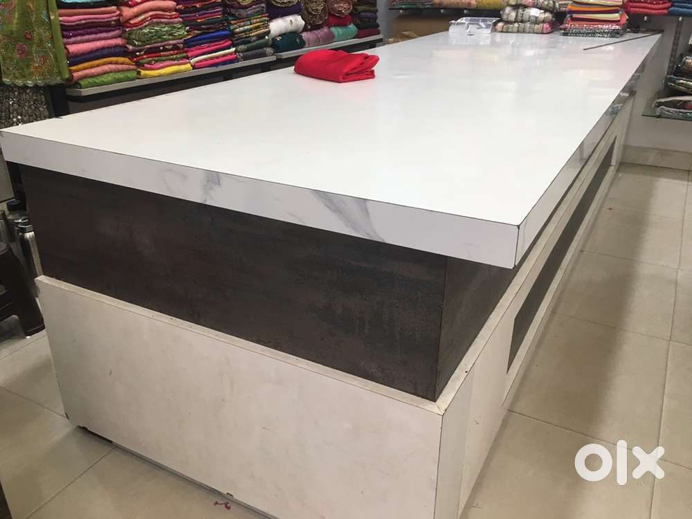 Table(11feet * 3.5feet)
