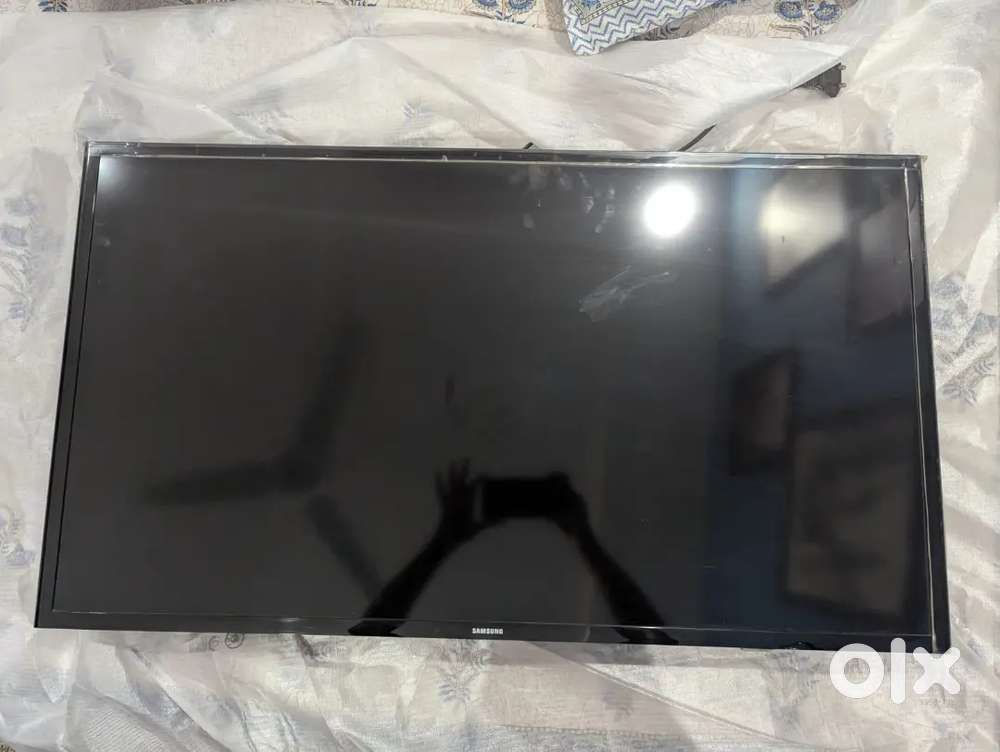 Samsung LED  43 inch  model no UA40K5000ARLXL