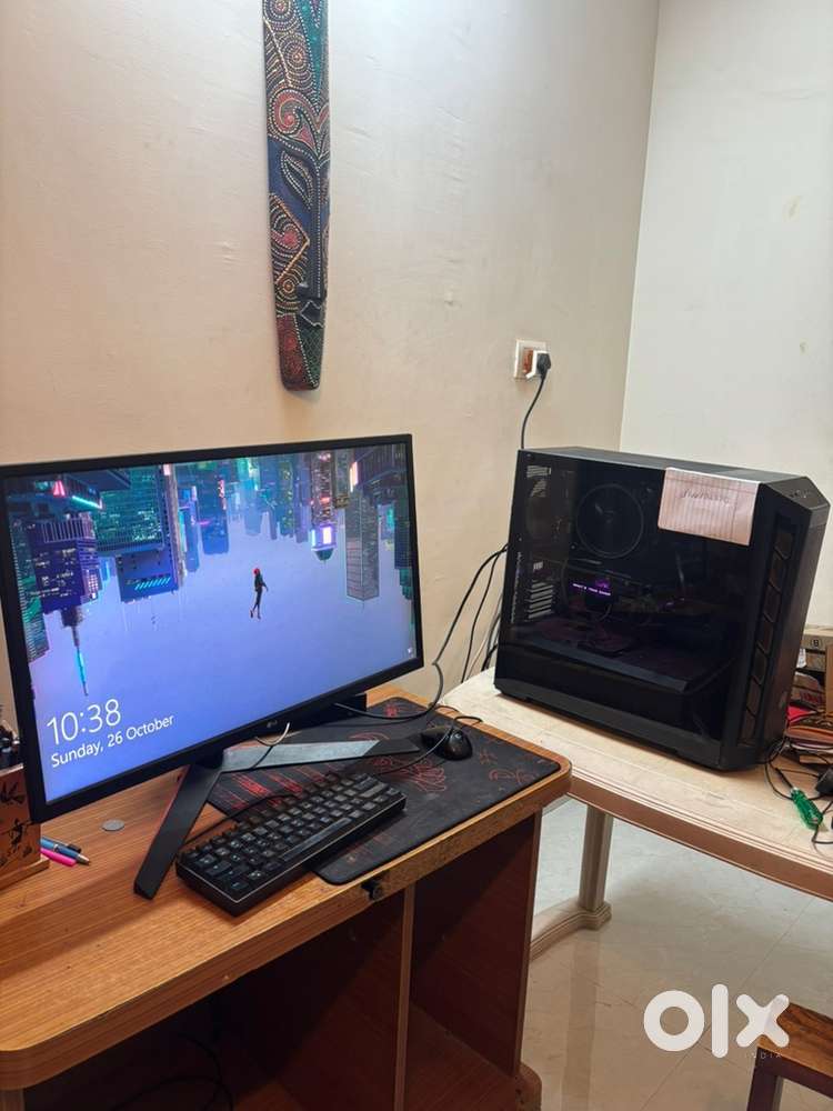 Gaming PC With 240hz Monitor and Accesories