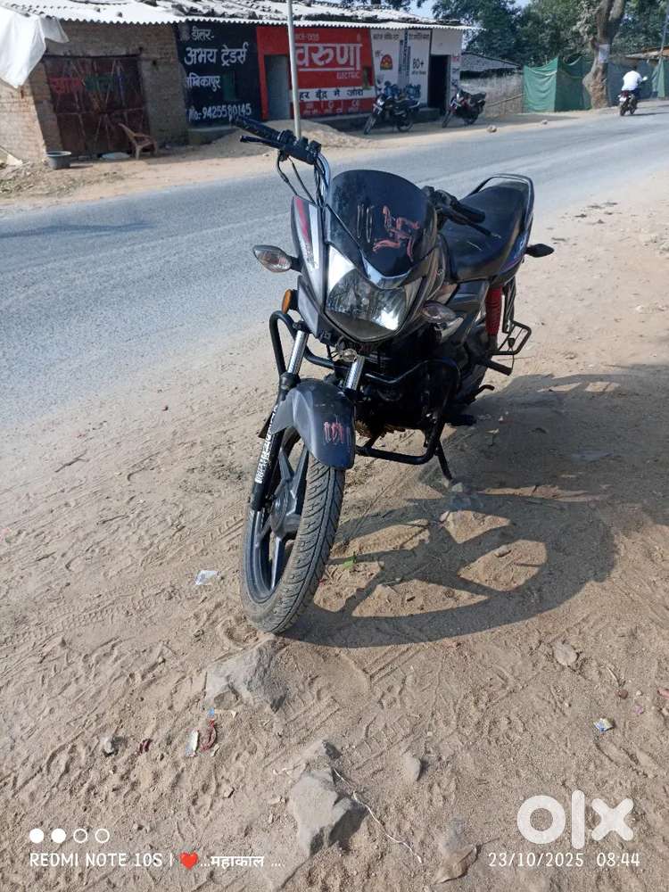 Honda cb shine 125 bs4 in best condition bike