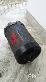 9 ich 4000 watt worldtech car subwoofer bass-tube .4 years old .