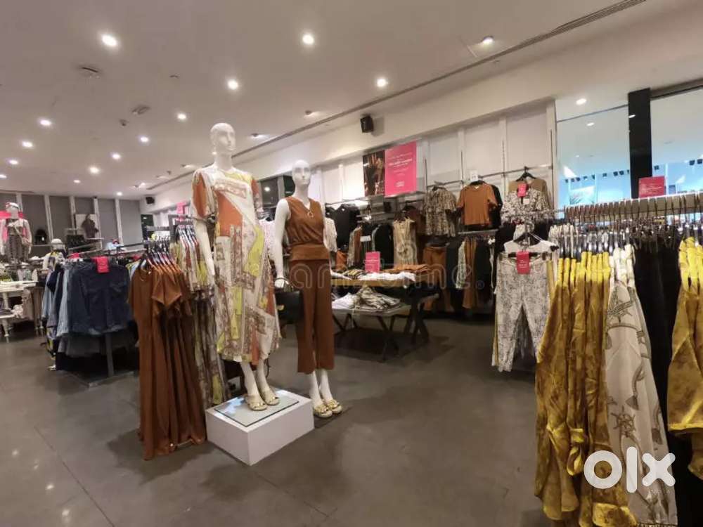 Branded apparel ഷോറൂംലേക്ക് Sales സ്റ്റാഫ്സിനെ 
ആവശ്യമുണ്ട്