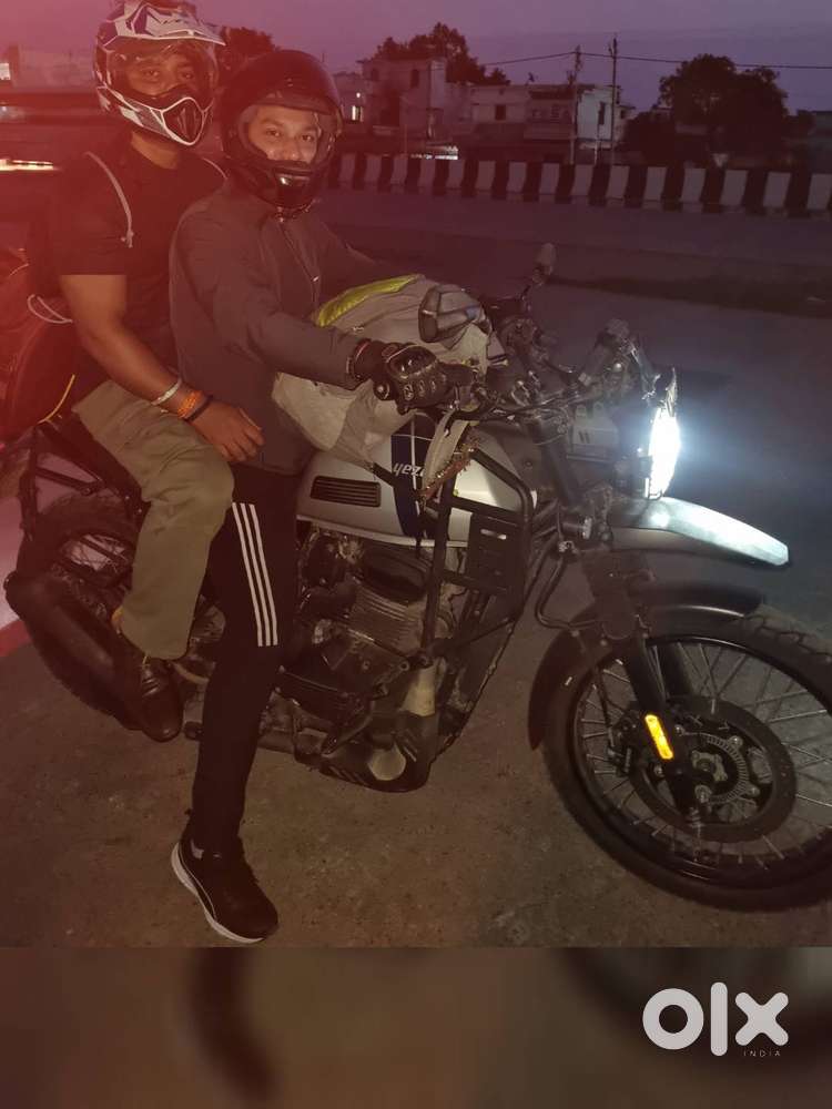 Yazdi adventure grey 2023