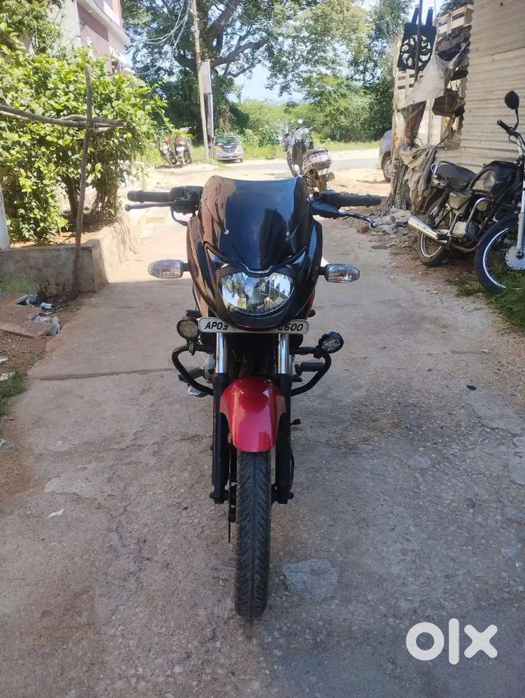 Pulsar 150