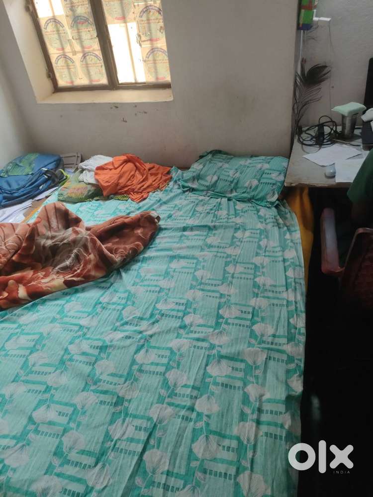 One room partner only neet students