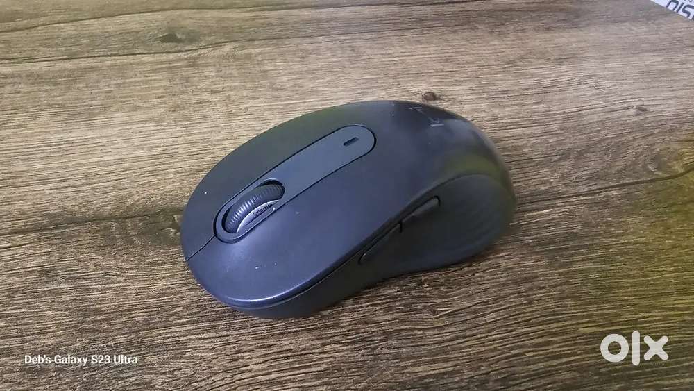 Logitech Signature M650 L Full Size Wireless Mouse