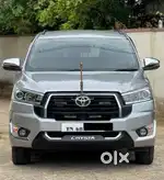 Toyota Innova Crysta 2.4 V 8 STR, 2023, Diesel