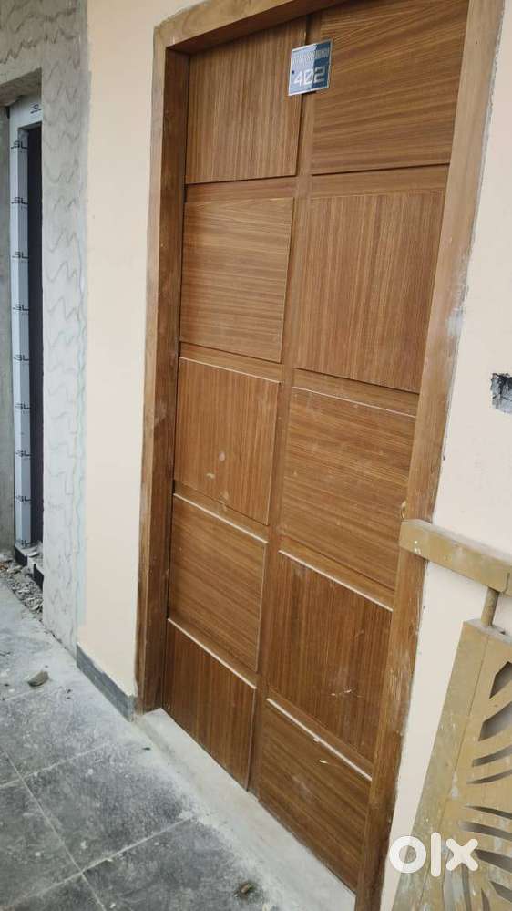 Ready 1BHK near Metro & SMVT. Ideal investment. Only 1 flat left. ₹35