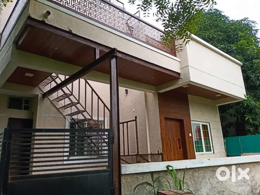 Modern Independent house