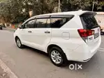 Toyota Innova Crysta 2.8 GX Automatic 7 STR, 2016, Diesel