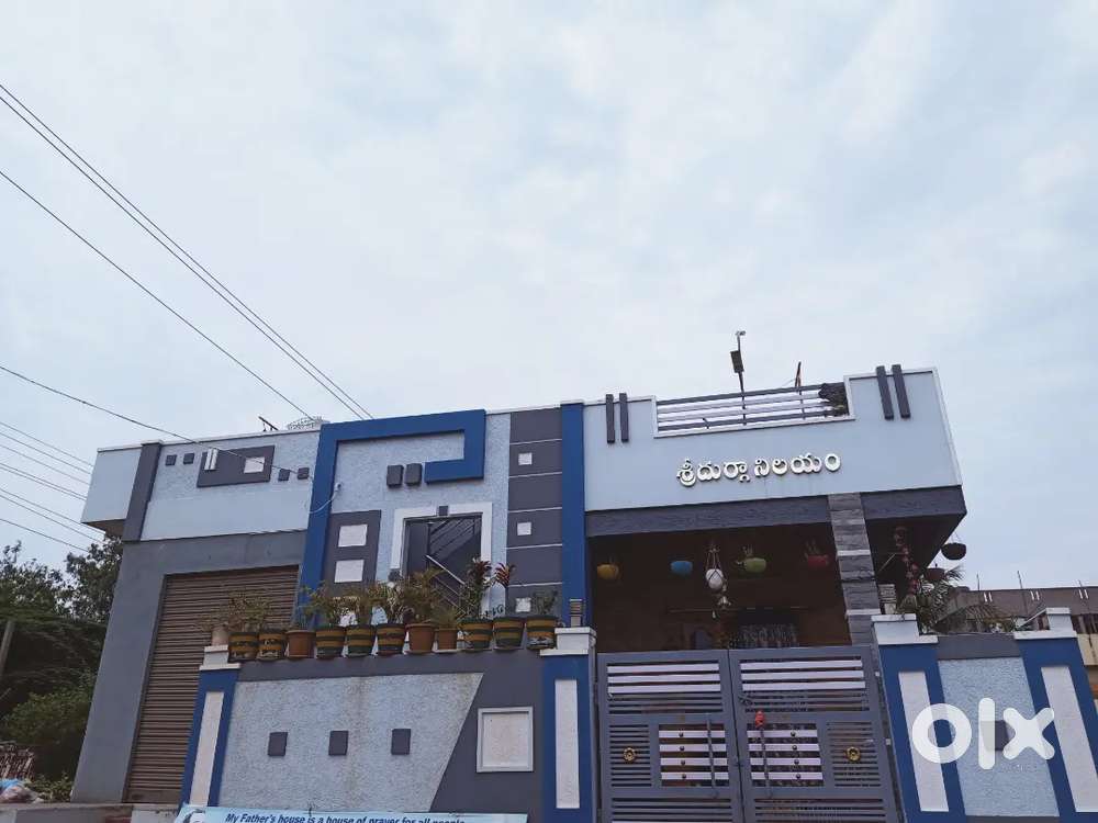 3 Shop's & Independence house