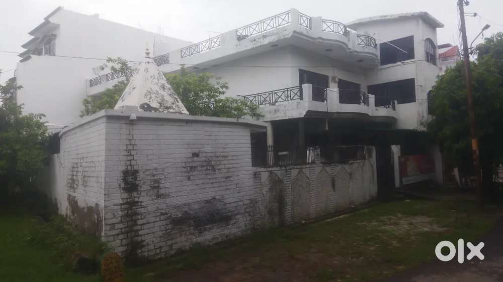 TO LET PROPERTIES