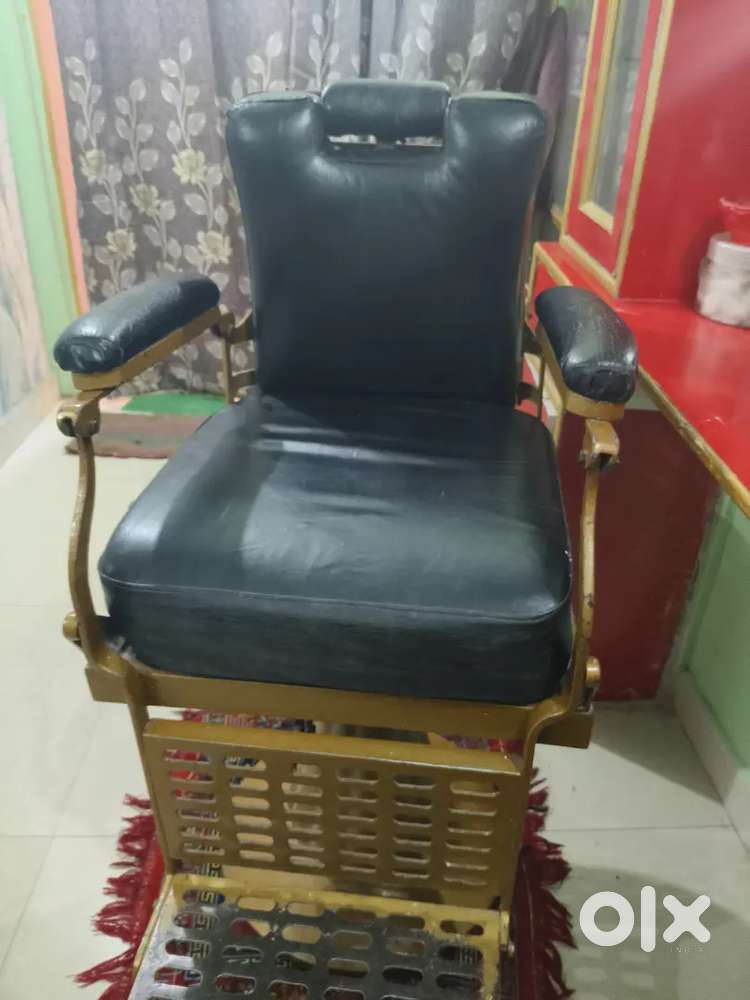 Parlour chair