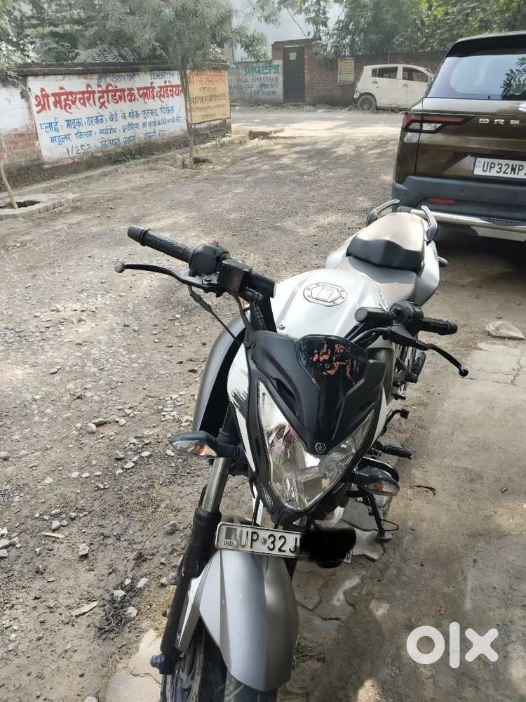 Bike sale karni hai jis kisi bhai ko chahiye ho . Call kare msg kare .