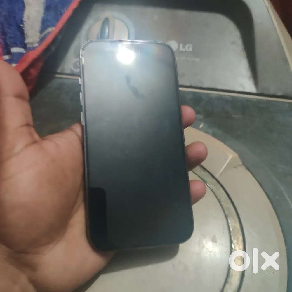 Brand new iPhone 14 pro 128gb battery health 93% all set okay