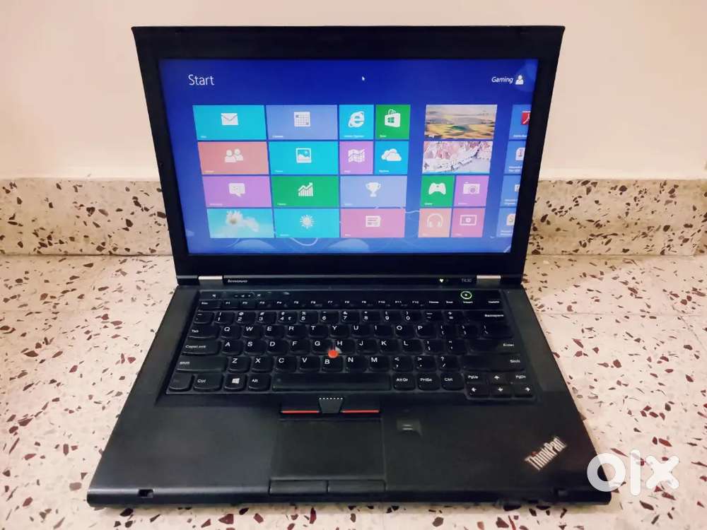 Intel Core i5 8gb/256gb SSD 2gb graphics 3hrs backup excellent laptop