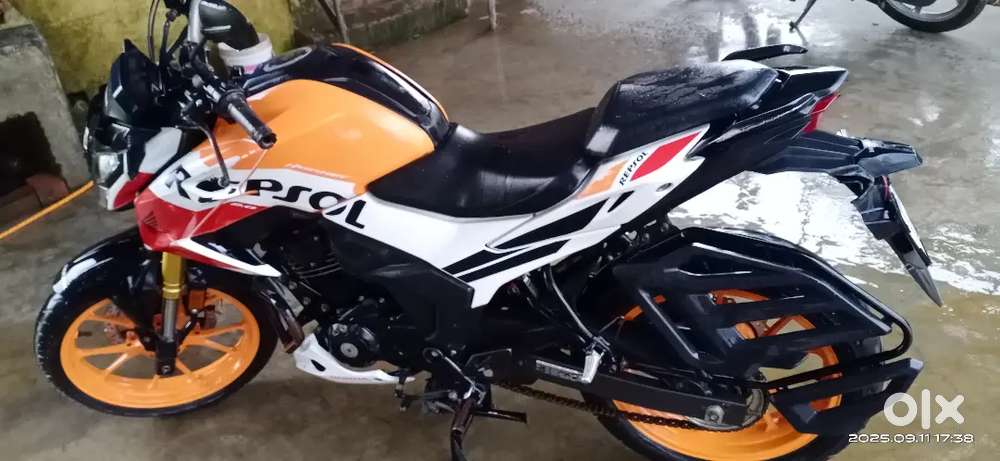 Bike maintain h kuchh bigda nhi h
