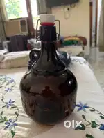 Glass growler bottles