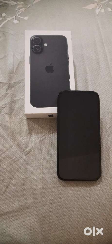 Brand New Iphone 16 - 256 GB (5 days old)