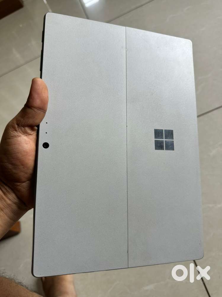 Microsoft tab / laptop
