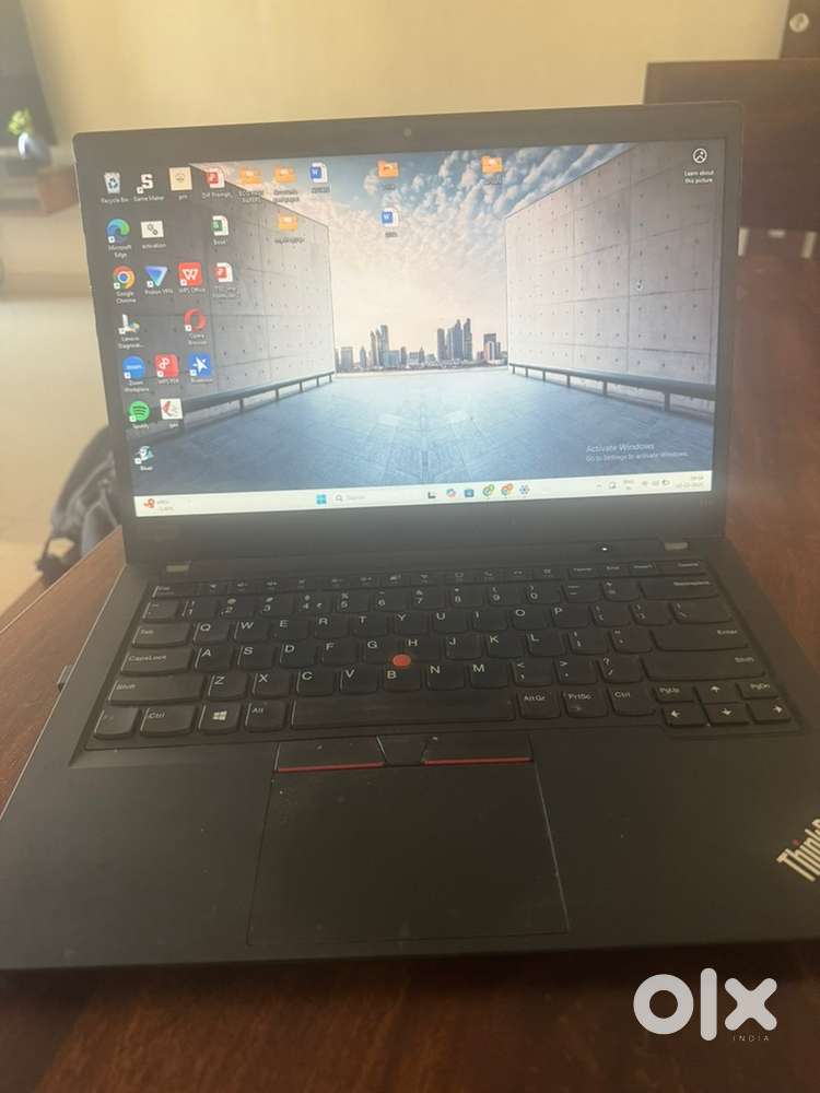 Lenovo Thinkpad T14 laptop T 14 AMD Ryden Graphic Card