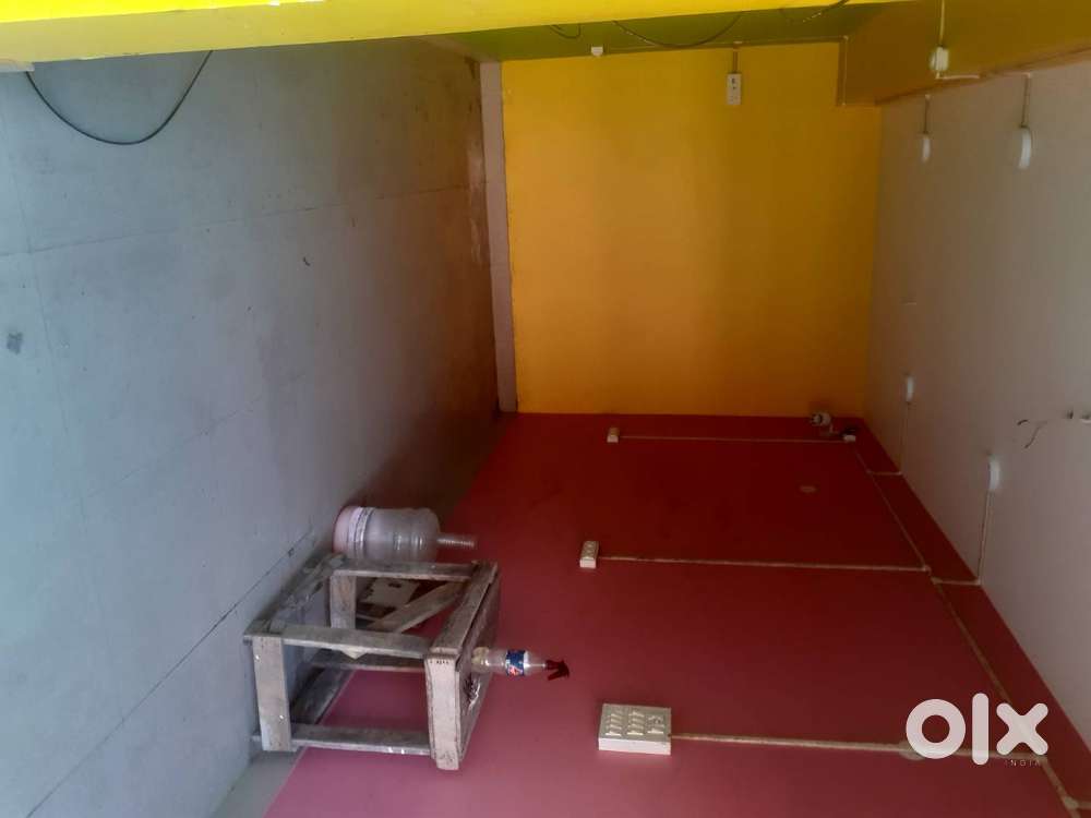 Shop for rent in Hridaypur Station Road