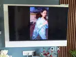 MI Smart TV in wrrnty 10 Mnths used in top condition with Remote&stand