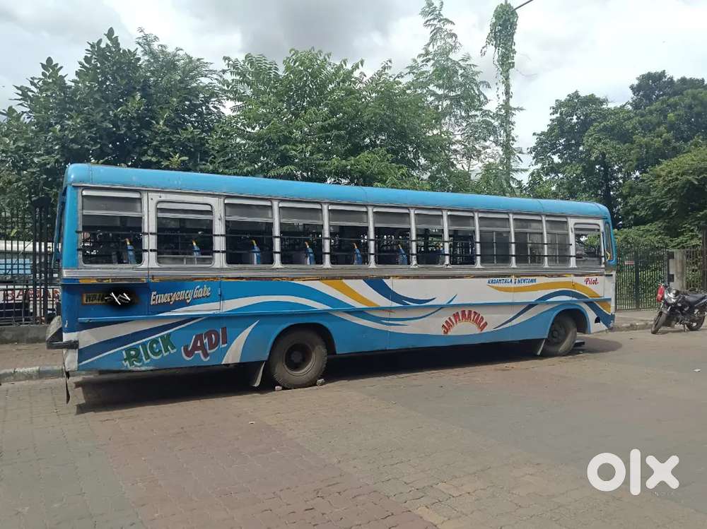 TATA 912 route bus