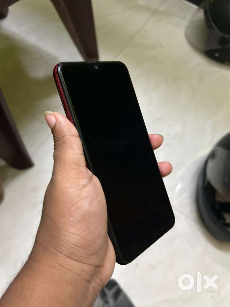 Vivo y11 mobile phone working condition