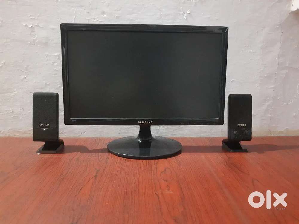 Personal Computer with led Monitor