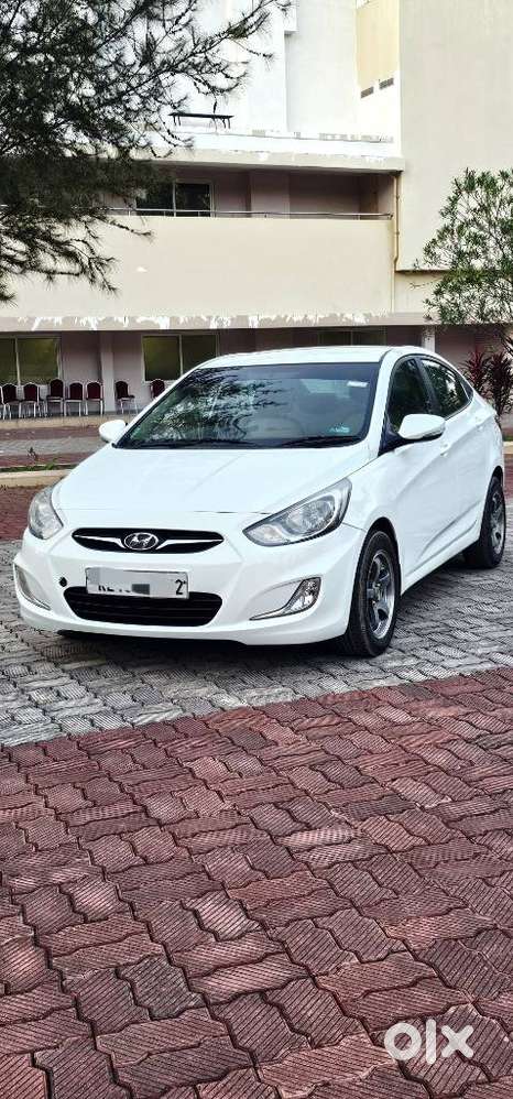 Hyundai Verna CRDi 1.6 SX, 2013, Diesel
