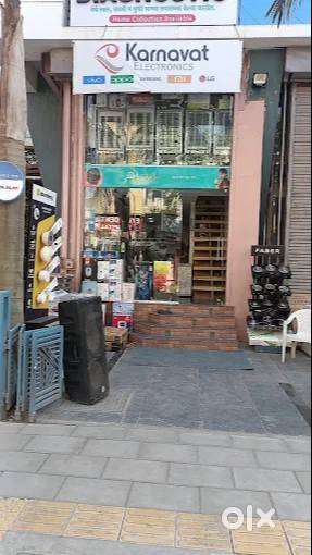 PRE LEASED SHOP FOR SALE