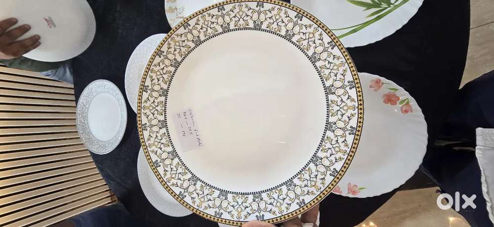 Bone china plate  Catering Table   Shwarma Machine   Pizza Oven