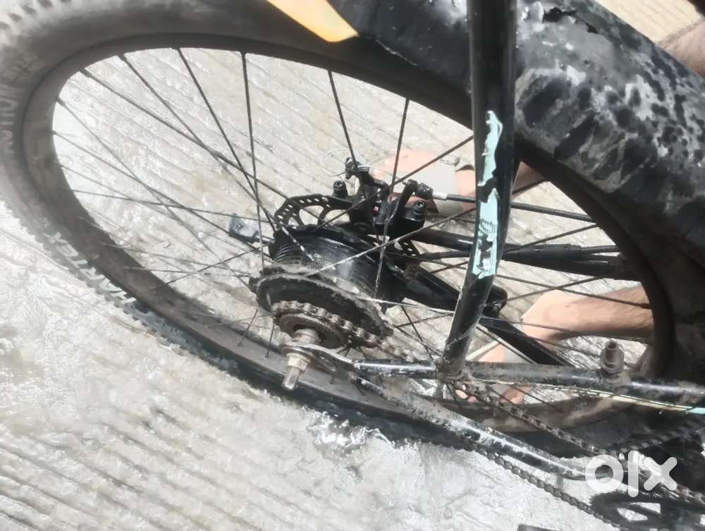 Electric cycle hai mai khud assembly kara hai 25-30 ki speed hai