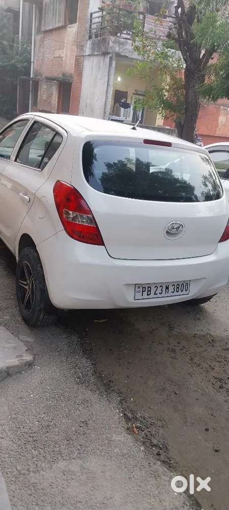Hyundai i20 2012 Diesel 120000 Km Driven