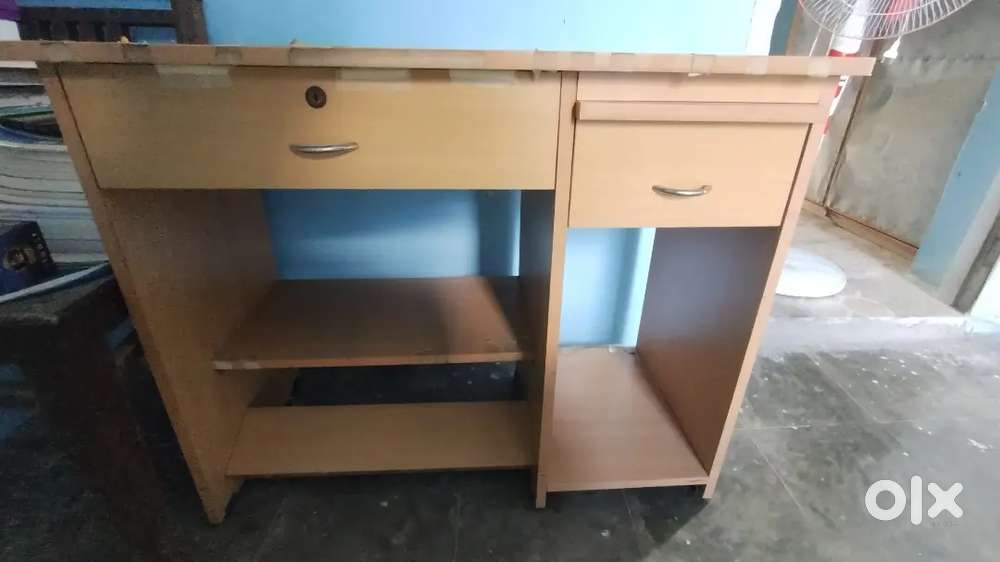 Computer/ Study Table