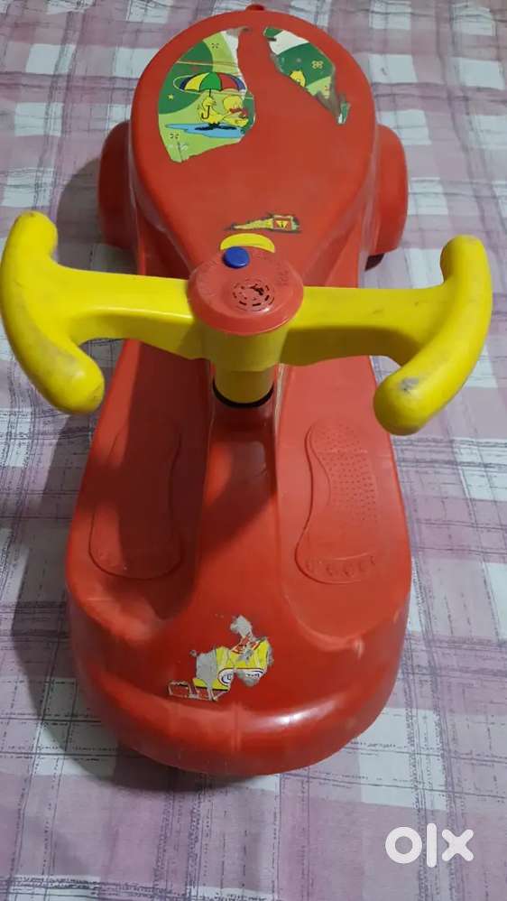 Kids Twister swing car for sale in excellent condition