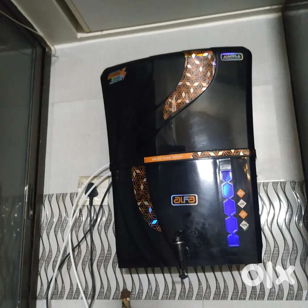 Water purifier 9 liter capacity comes with uv va and tds adjustment