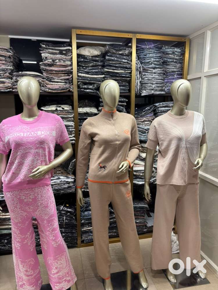 Sales Staff (Female )