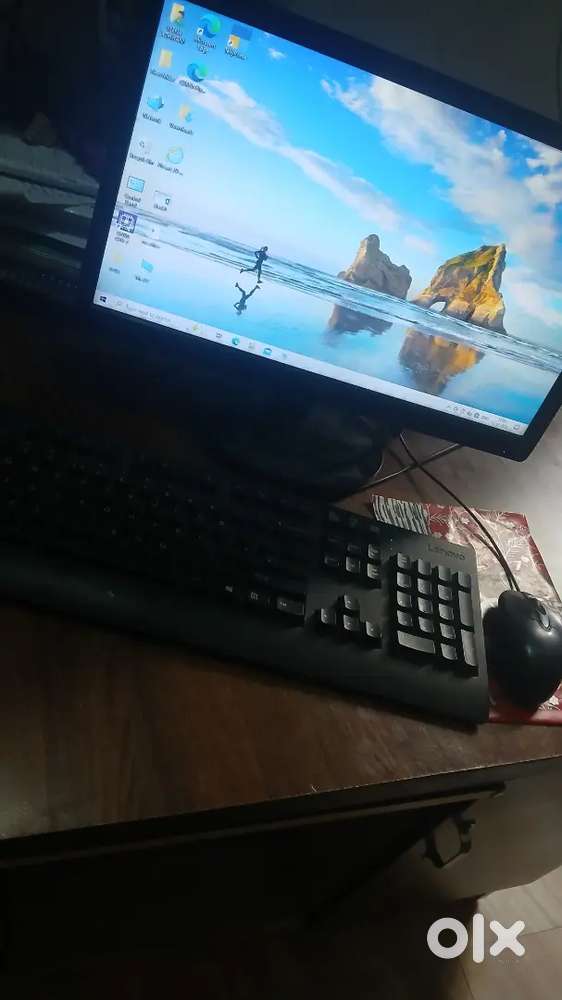 Acer Desktop PC Sale  Beach-Themed Setup  Monitor, Keyboard, Mouse